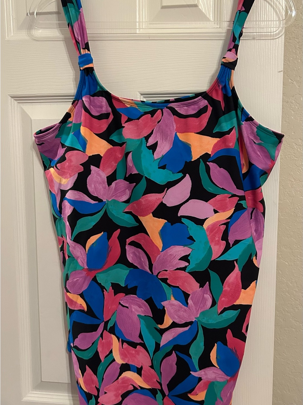 Vibrant Multicolor Leaf Print Tankini swim top  2XL NWT